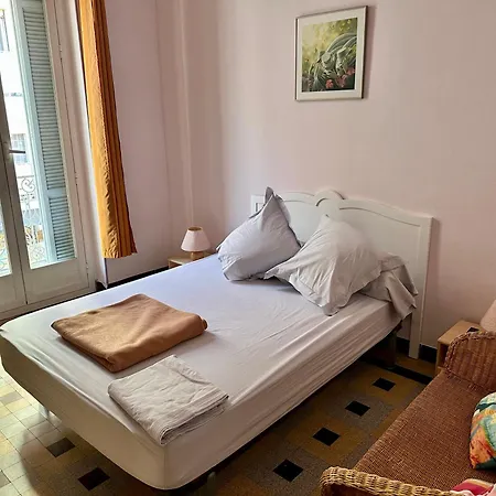 Maison, Centre Ville, Proche Commerce *