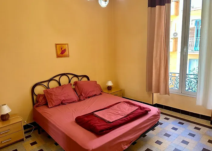 Maison, Centre Ville, Proche Commerce Апартаменты *