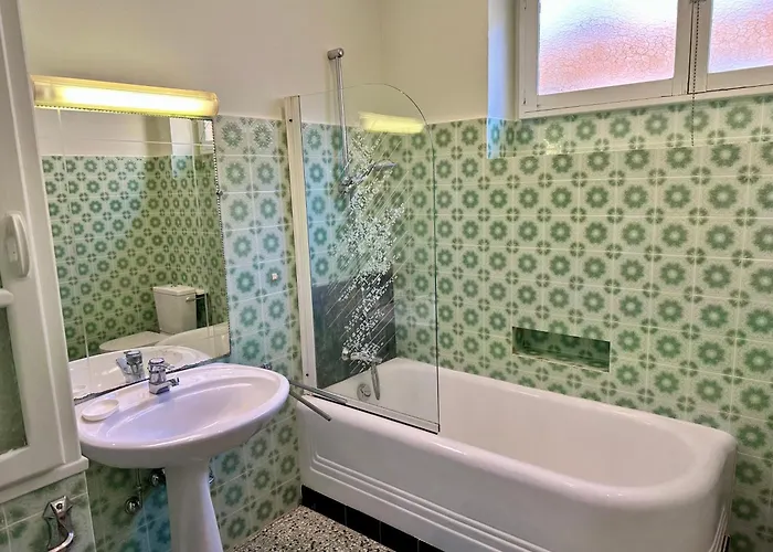 Maison, Centre Ville, Proche Commerce Апартаменты Ментона