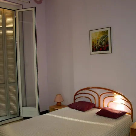 Maison, Centre Ville, Proche Commerce *