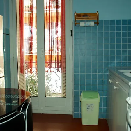 Maison, Centre Ville, Proche Commerce Apartmán Menton