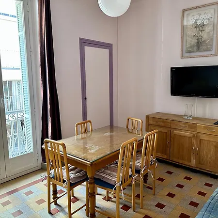 Apartment Maison, Centre Ville, Proche Commerce Menton